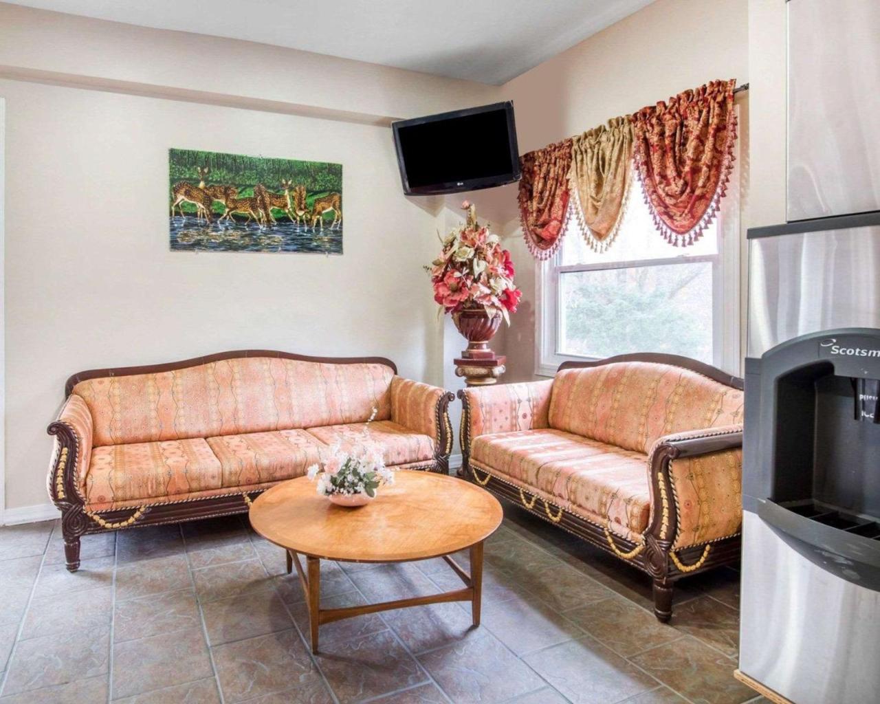 Econo Lodge ניו פאלץ מראה חיצוני תמונה