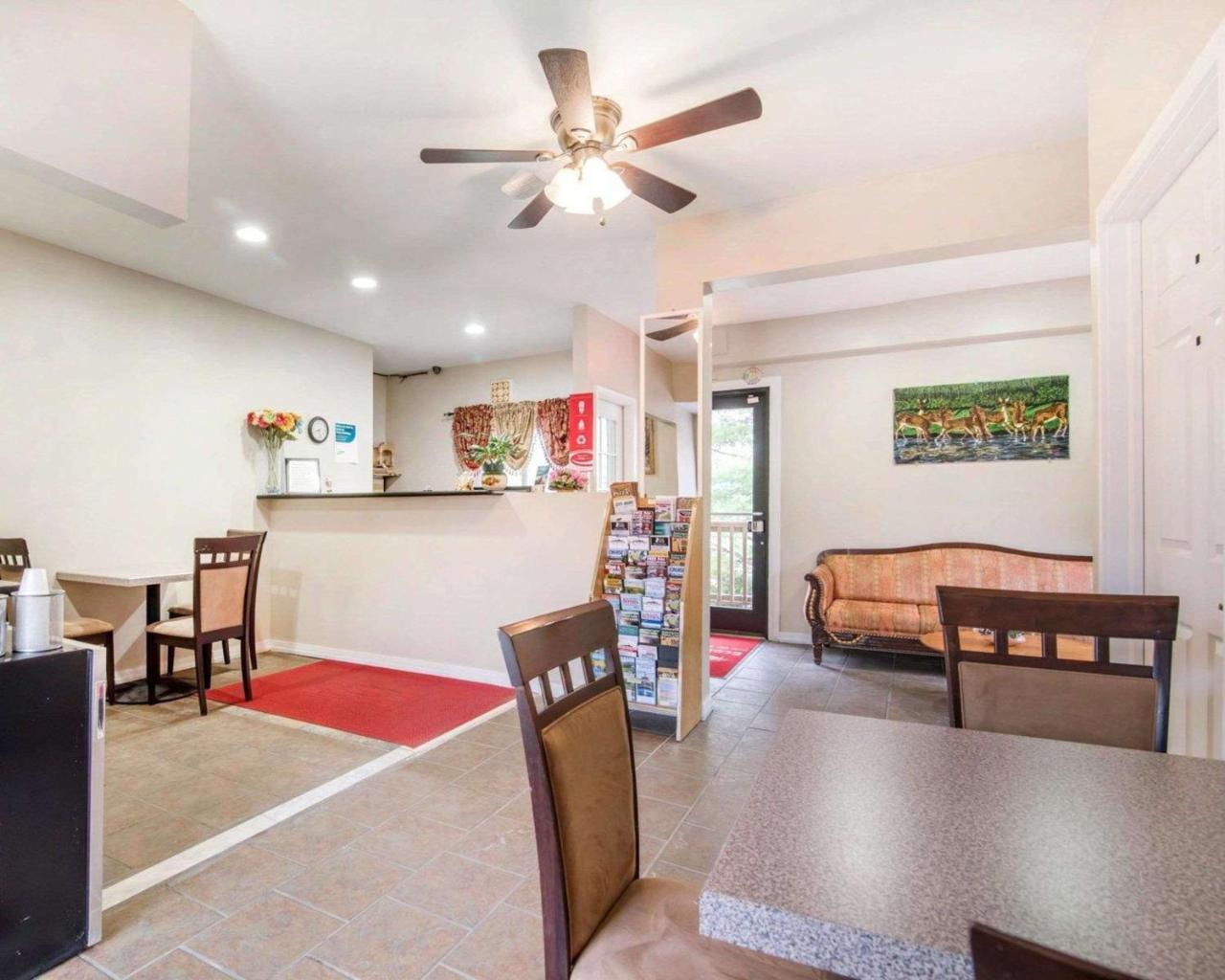 Econo Lodge ניו פאלץ מראה חיצוני תמונה